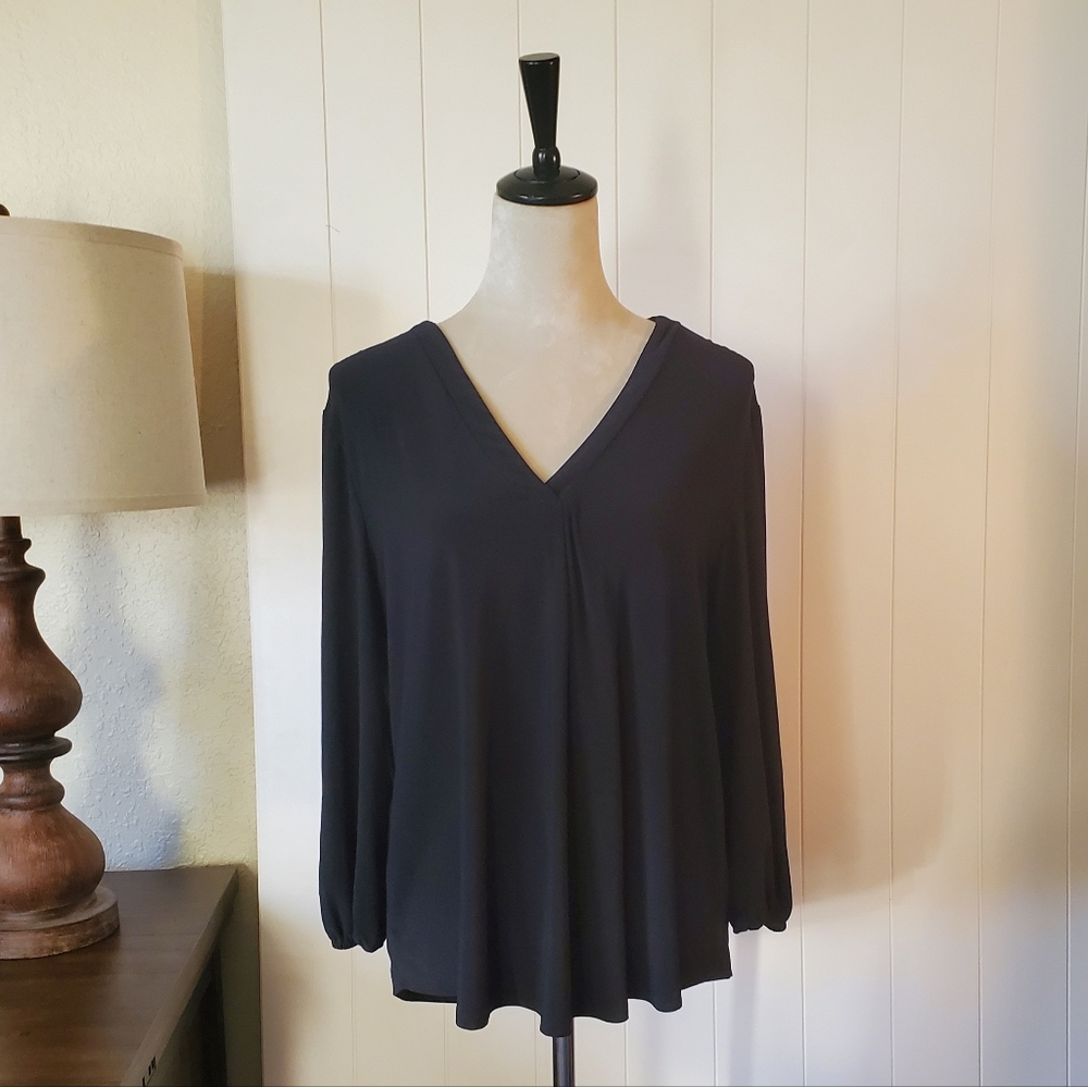 Vince Camuto Black V-Neck Blouse